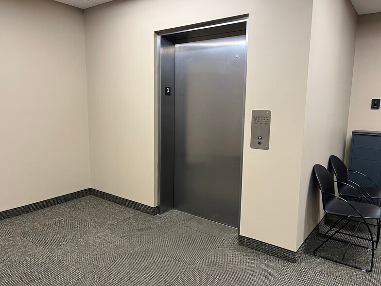 More Photos Of 1407 S County Trl, East Greenwich Medical For Lease