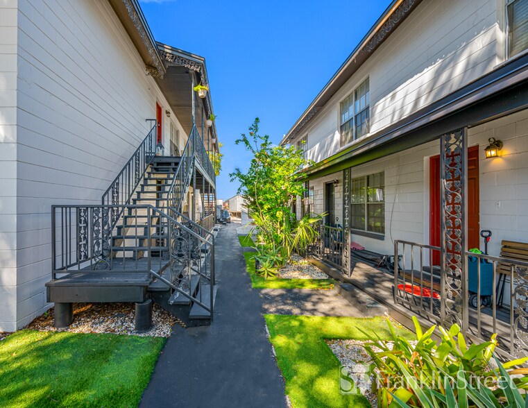 More Photos Of 4002-4004 N Branch Ave, Tampa Apartments For Sale