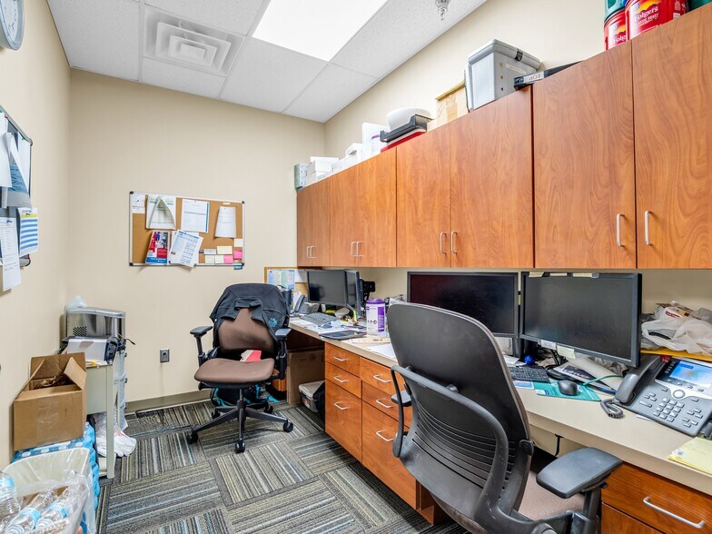 More Photos Of 104-168 Fiddlers Run Blvd, Morganton Unknown For Lease