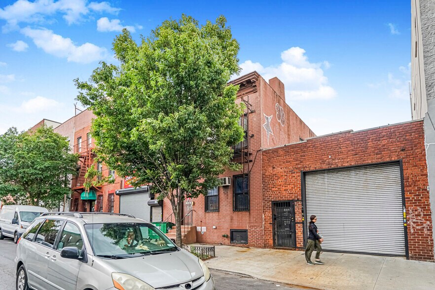 More Photos Of 154 26th St, Brooklyn Warehouse For Sale