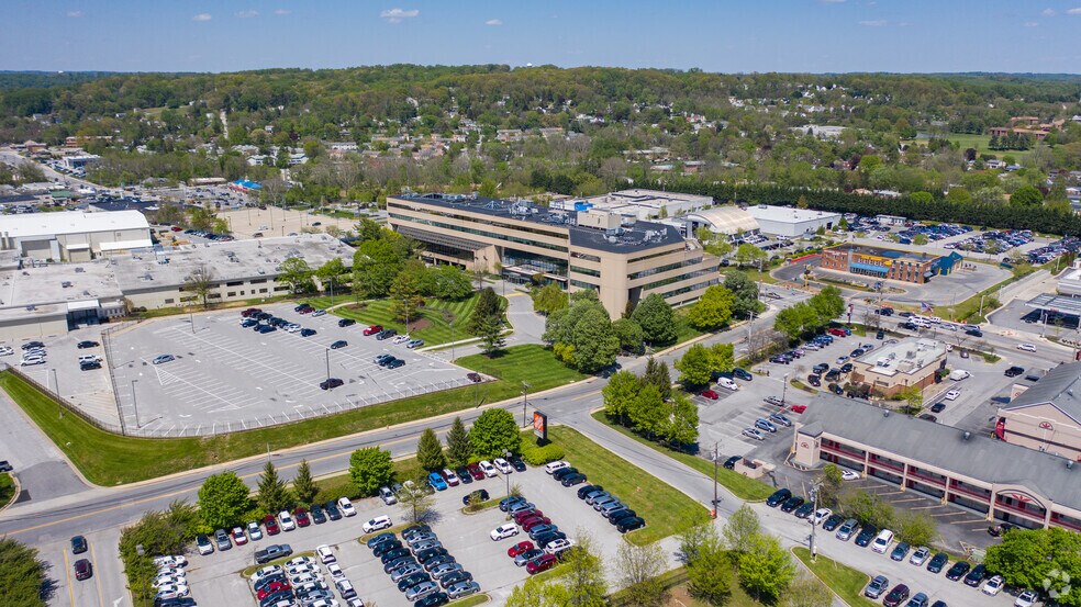 More Photos Of 10150 York Rd, Hunt Valley Office For Sale
