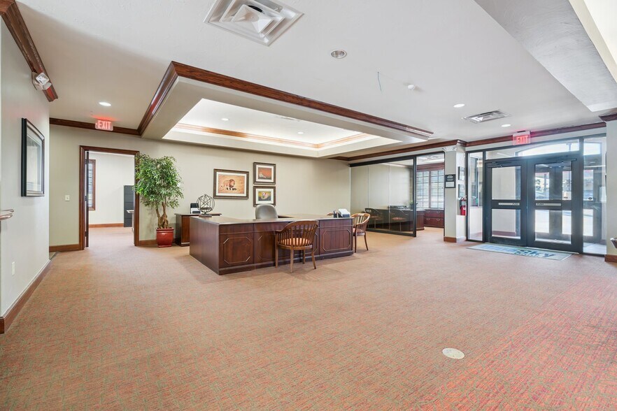 More Photos Of 525 S Jardot Rd, Stillwater Office Residential For Sale