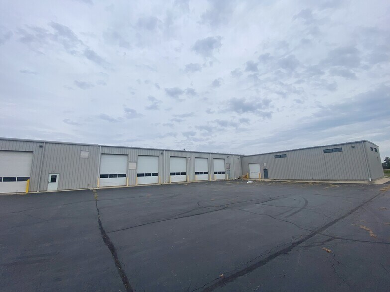 More Photos Of 7605 Commerce Pl, Plain City Service For Sale
