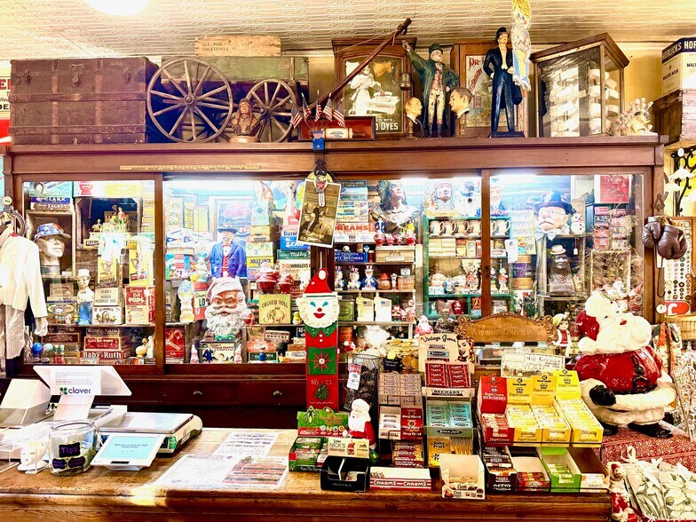 More Photos Of 219 MO-21, Caledonia Storefront Retail Residential For Sale