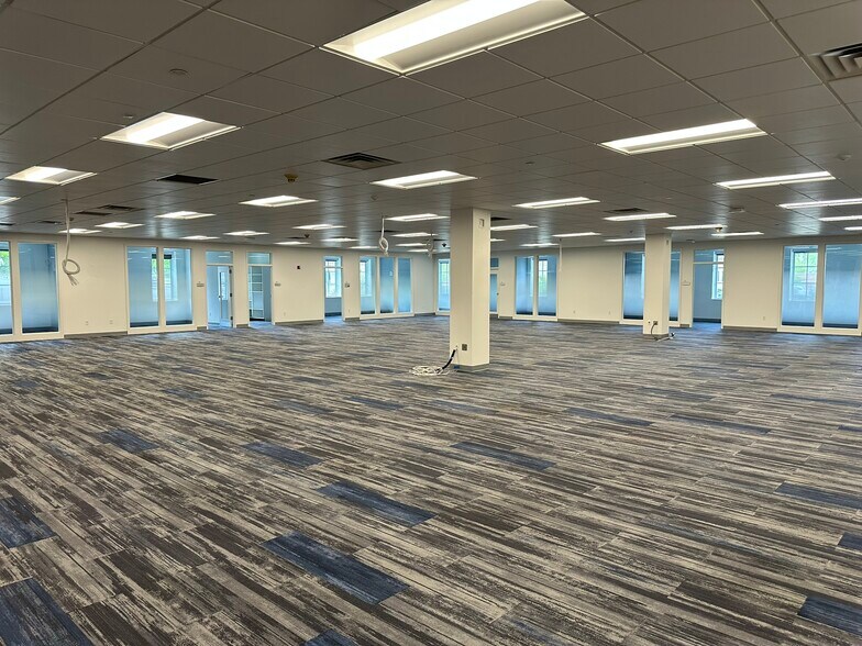 More Photos Of 901 Washington Ave, Portland Office For Lease
