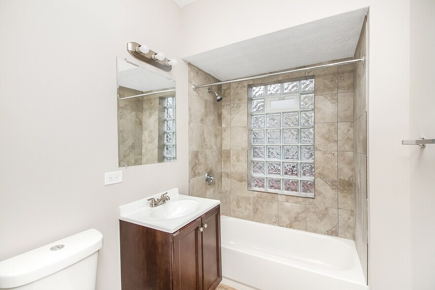 More Photos Of 3498 Bosworth Rd, Cleveland Apartments For Sale