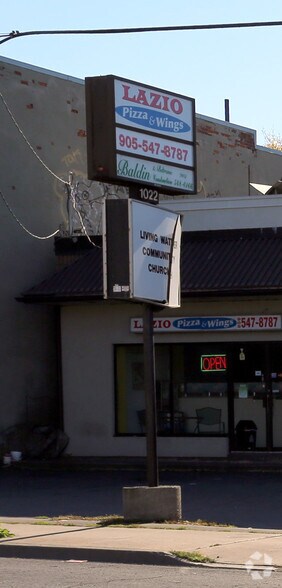More Photos Of 1022 Barton St E, Hamilton Storefront For Lease