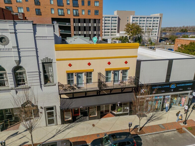 More Photos Of 271 N Front St, Wilmington General Retail For Sale