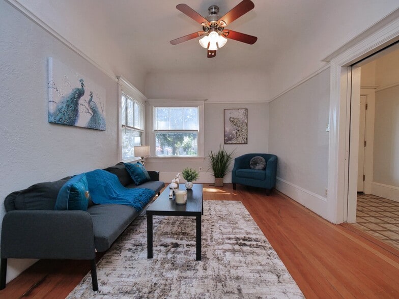 More Photos Of 1901-1903 H St, Sacramento Apartments For Sale