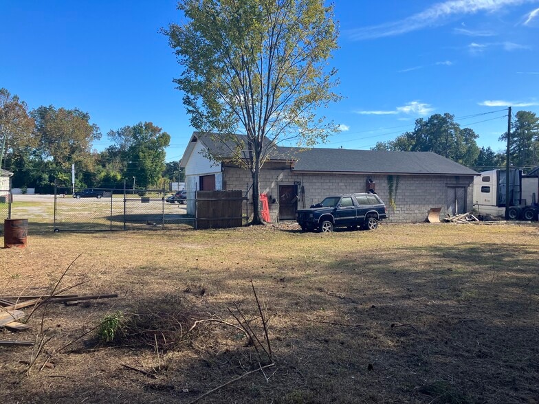 More Photos Of 112 S Parler Ave, Saint George Auto Repair For Sale