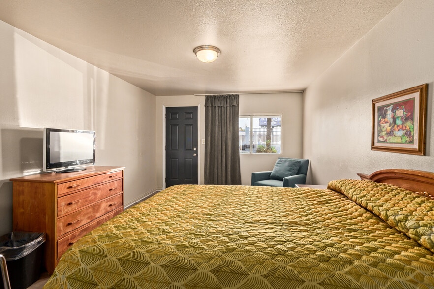 More Photos Of 8008 E Main St, Mesa Hotel For Sale