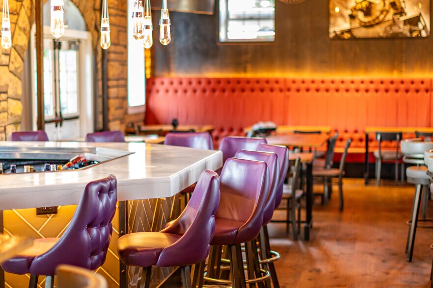 More Photos Of 2366 Junction Pl, Boulder Restaurant For Lease