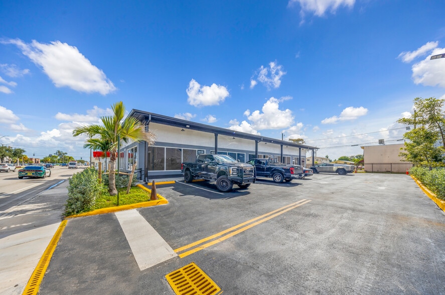 More Photos Of 4030 Pembroke Rd, Hollywood Freestanding For Sale