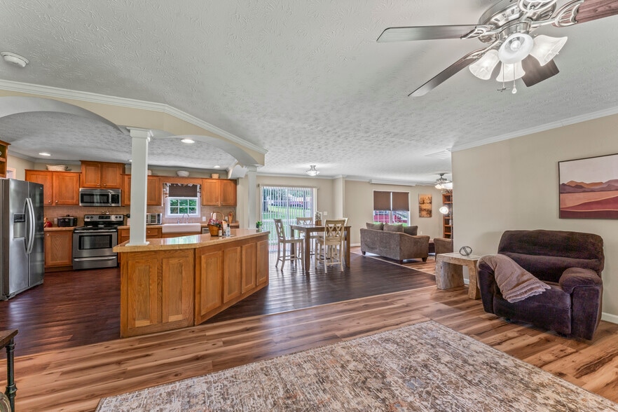 More Photos Of 104 Circle Rd, Newport Manufactured Housing Mobile Home Park For Sale
