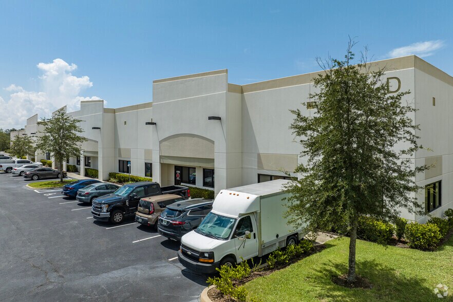 More Photos Of 4610-4630 Eagle Falls Pl, Tampa Warehouse For Lease