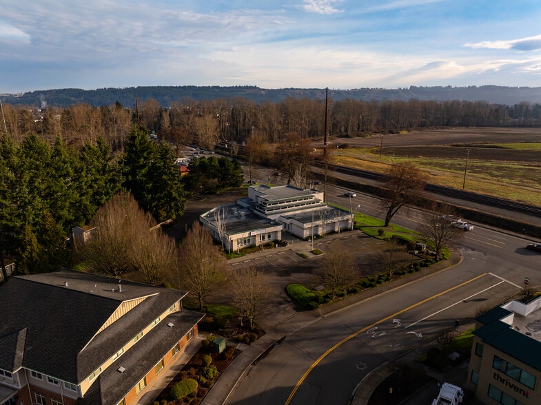 More Photos Of 2929 5th Ave Ne, Puyallup Office For Sale