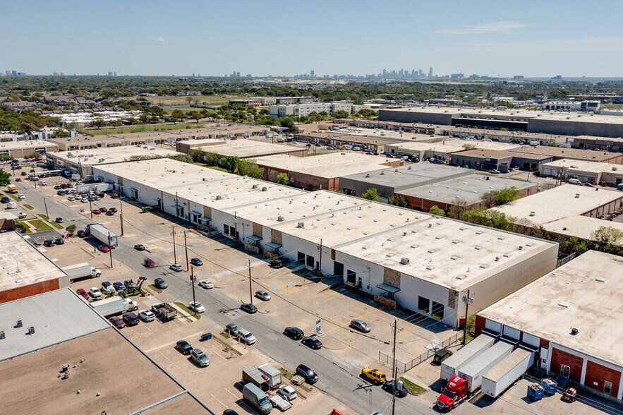 More Photos Of 2838-2910 Anode Ln, Dallas Warehouse For Lease