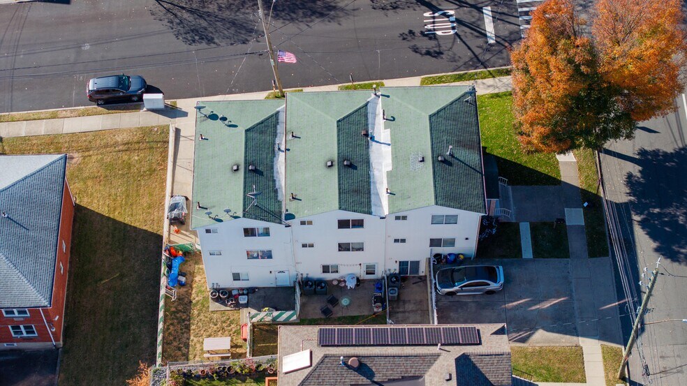 More Photos Of 820 Richmond Rd, Staten Island Apartments For Sale