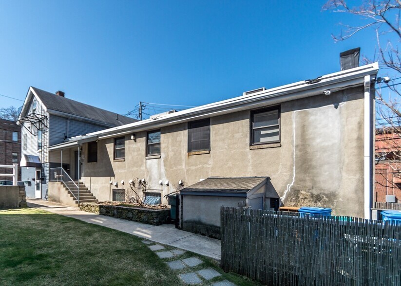 More Photos Of 25-29 Spring St, Waltham Office For Sale