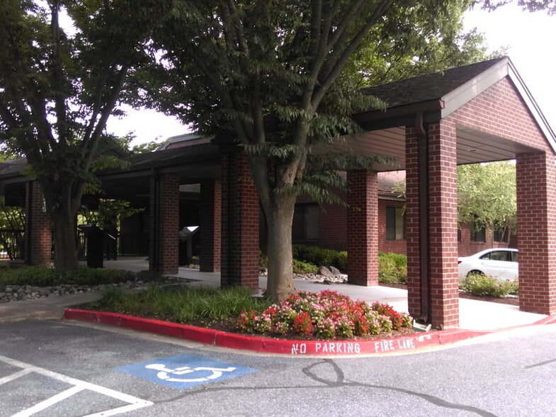 More Photos Of 10705-10715 Charter Dr, Columbia Medical For Lease