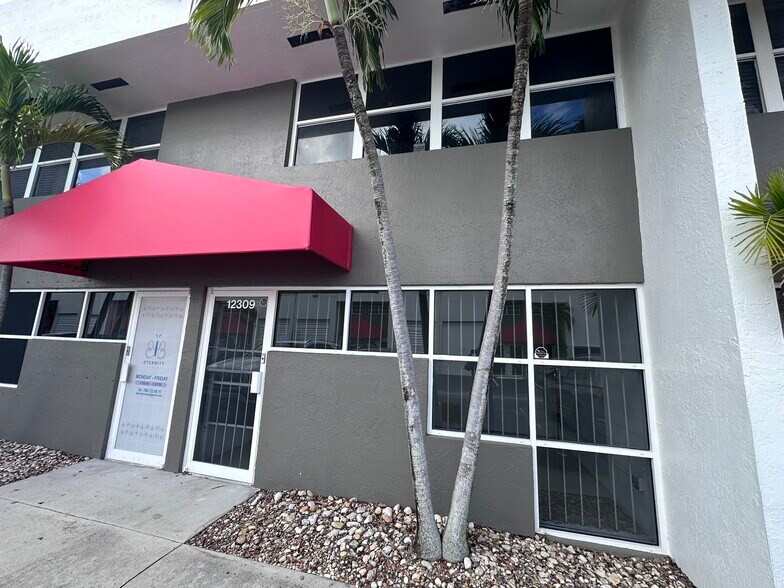 More Photos Of 12301-12327 SW 133rd Ct, Miami Light Distribution For Lease