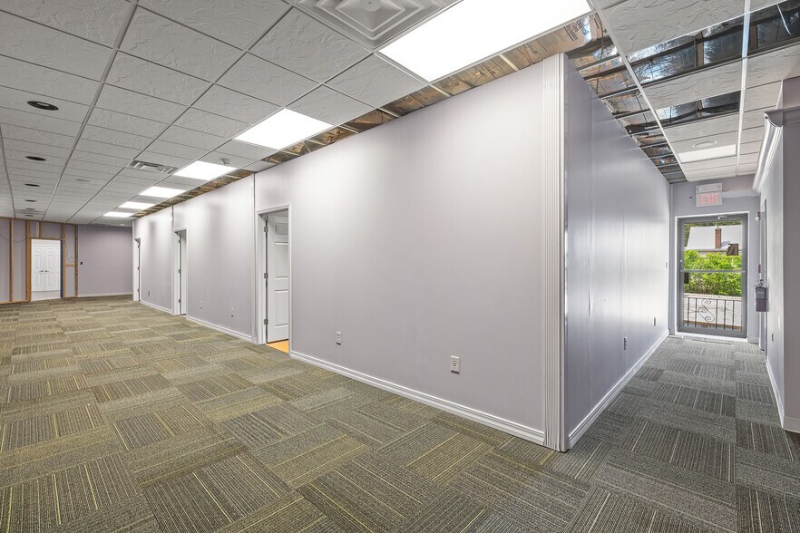 More Photos Of 47 Maple Ave, Flemington Light Manufacturing For Lease