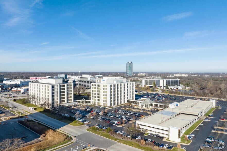 More Photos Of 2015 Spring Rd, Oak Brook Office For Lease