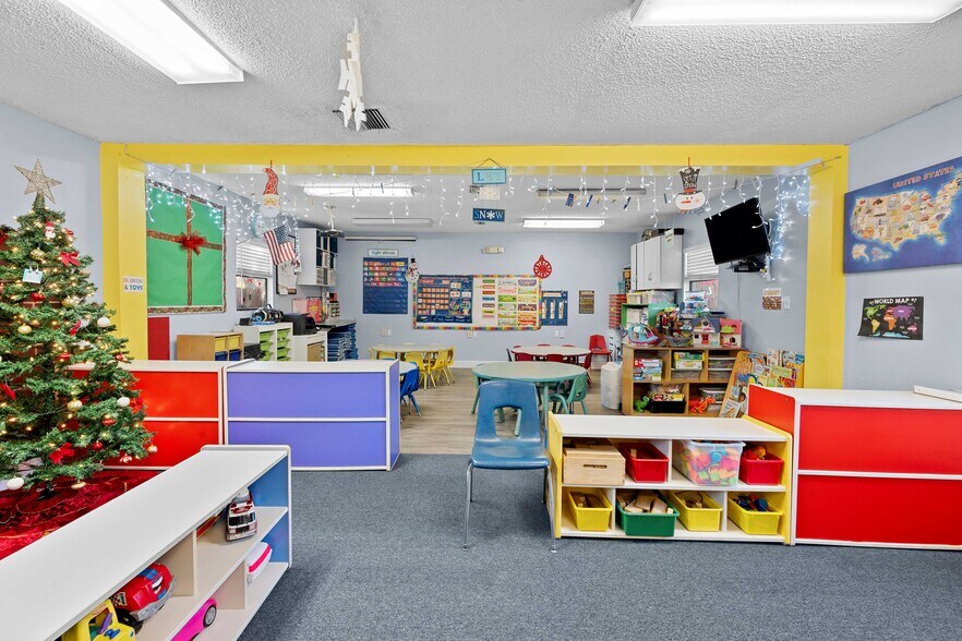 More Photos Of 5301 Memorial Hwy, Tampa Daycare Center For Sale