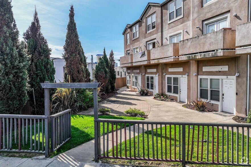 More Photos Of 5114 Wall Ave, Richmond Apartments For Sale