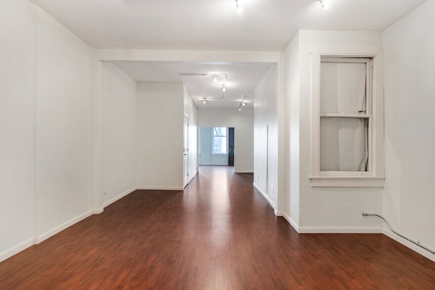 More Photos Of 227-231 Kearny St, San Francisco Storefront Retail Office For Lease