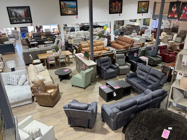 More Photos Of 225 Lander Ave, Turlock Storefront Retail Office For Sale