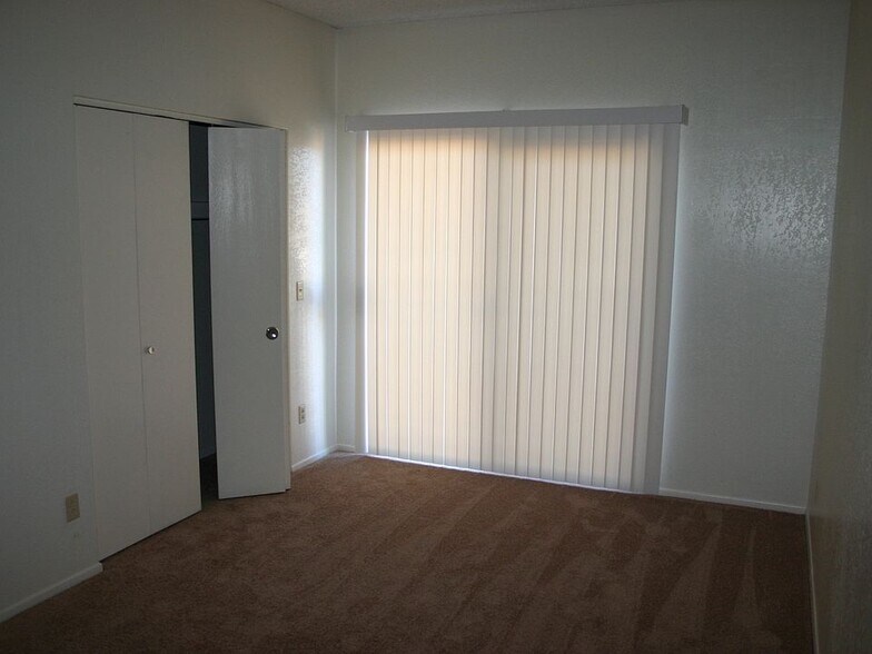 More Photos Of 2832 E Monte Cristo Ave, Phoenix Apartments For Sale