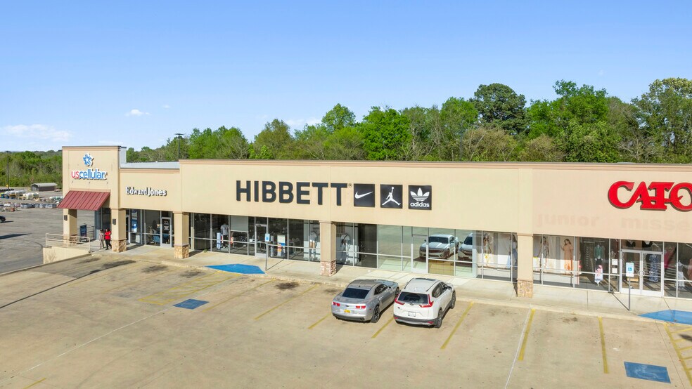 More Photos Of 1911 SE Washington St, Idabel Freestanding For Lease