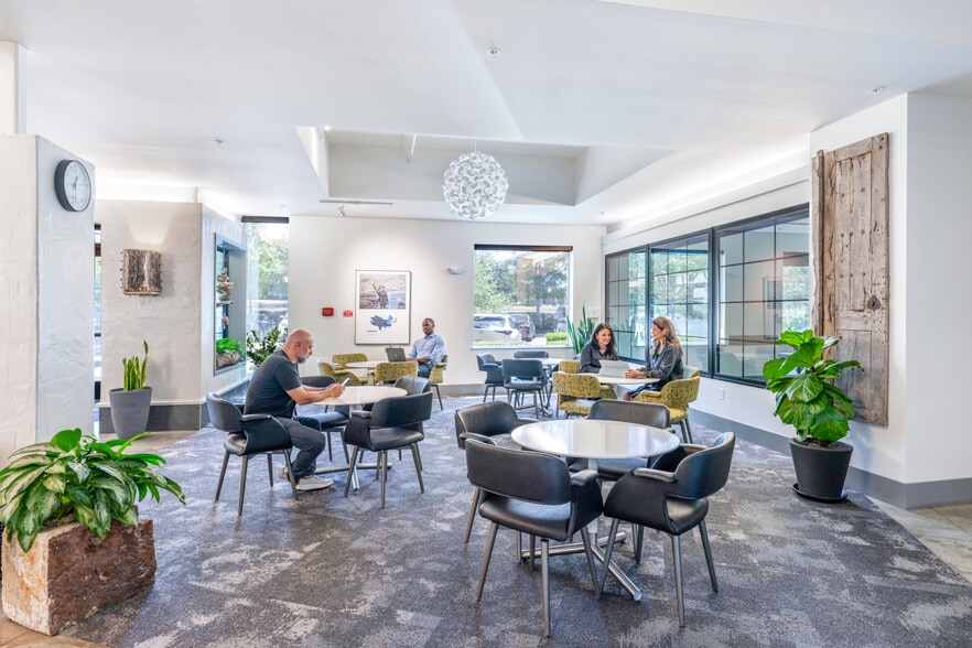 More Photos Of 550 S Watters Rd, Allen Coworking Space