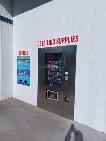 More Photos Of 688 John Fitch Hwy, Fitchburg Carwash For Sale