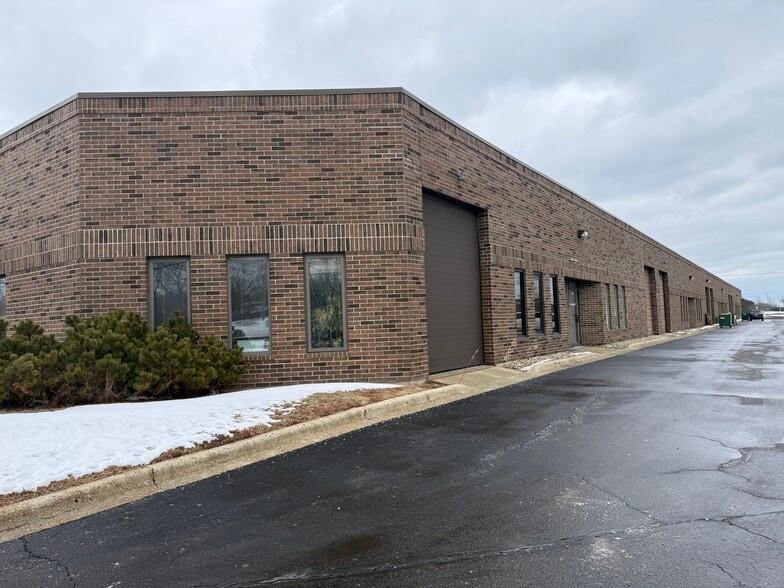 More Photos Of 111-143 S Wheeling Rd, Wheeling Warehouse For Sale