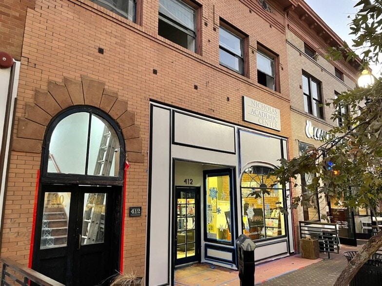 More Photos Of 412 W 4th St, Santa Ana Storefront Retail Office For Lease