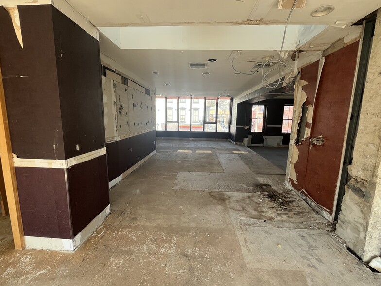 More Photos Of 4348-50 Main St, Philadelphia Restaurant For Sale