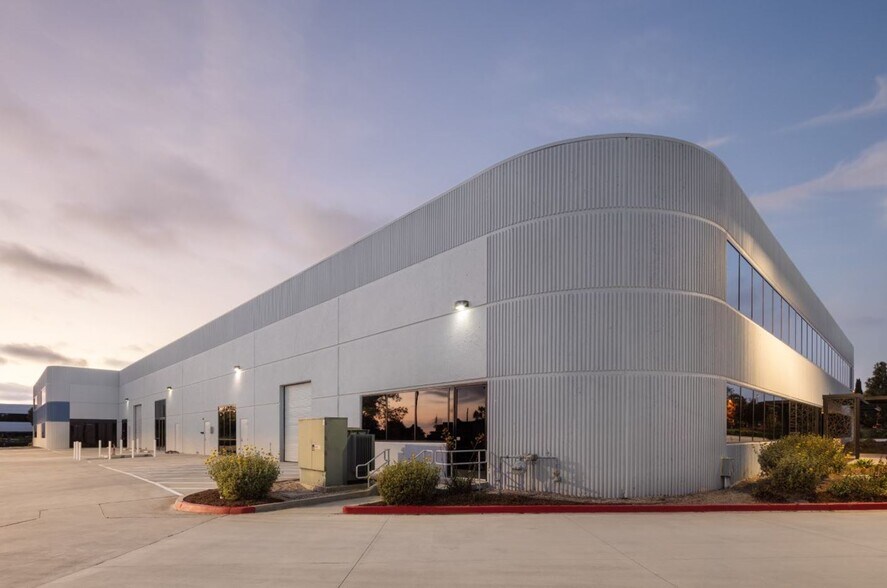 More Photos Of 5931 Priestly Dr, Carlsbad Research And Development For Sale