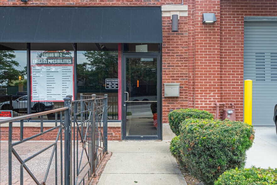 More Photos Of 5431-5433 S Wabash Ave, Chicago Restaurant For Sale