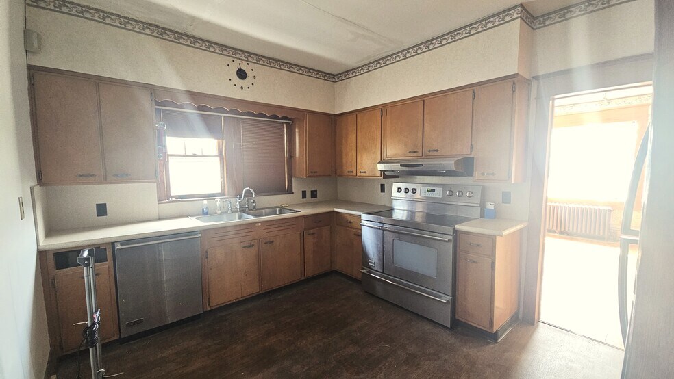 More Photos Of 101 N Broadway, Pennsville Freestanding For Sale