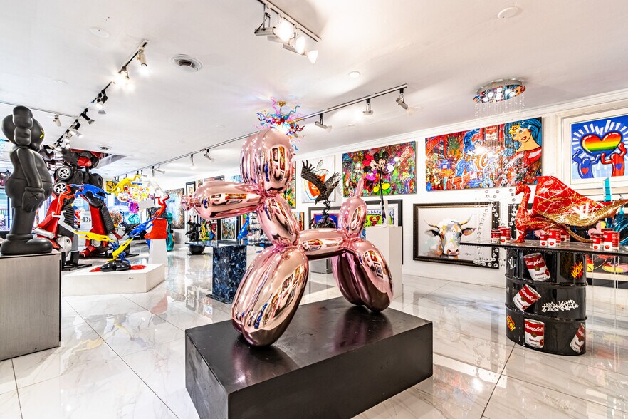 More Photos Of 434-438 Grant Ave, San Francisco Storefront For Lease