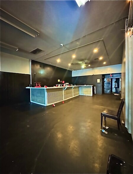 More Photos Of 8620 S Broadway, Los Angeles Storefront For Sale
