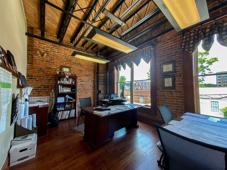 More Photos Of 1005 Broad St, Augusta Office Residential For Sale