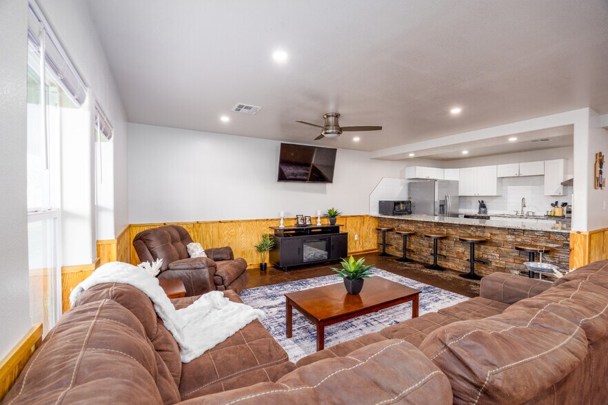 More Photos Of 12625 Sandpiper Rd, Thackerville Specialty For Sale