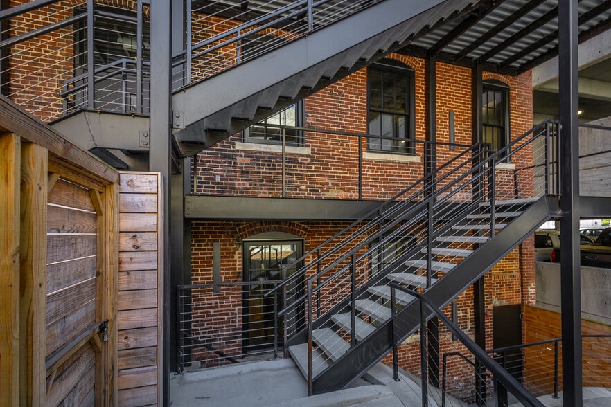 More Photos Of 109 E 7th St, Chattanooga Office For Lease