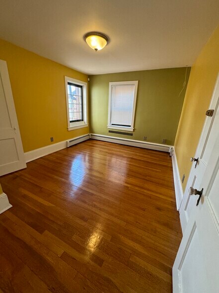 More Photos Of 226 W State St, Trenton Medical For Sale