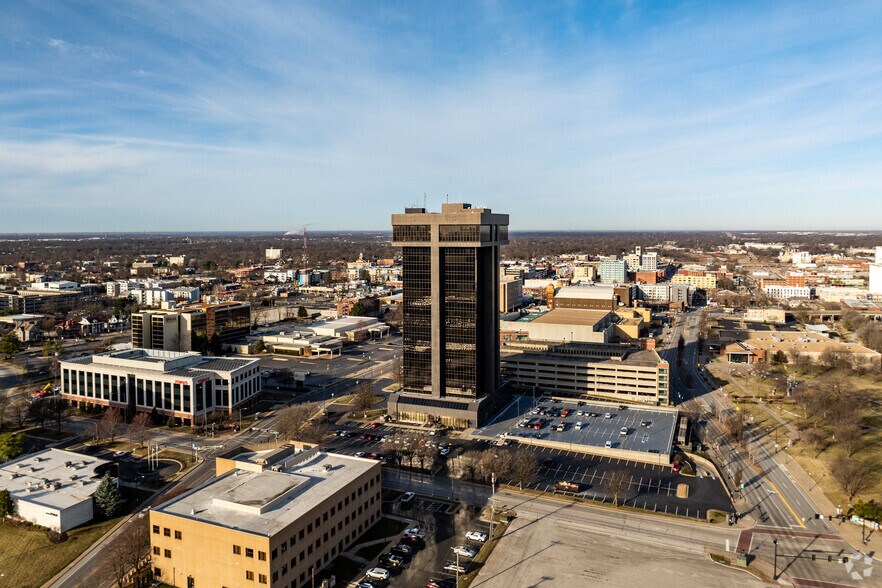 More Photos Of 901 E St. Louis St, Springfield Office For Lease