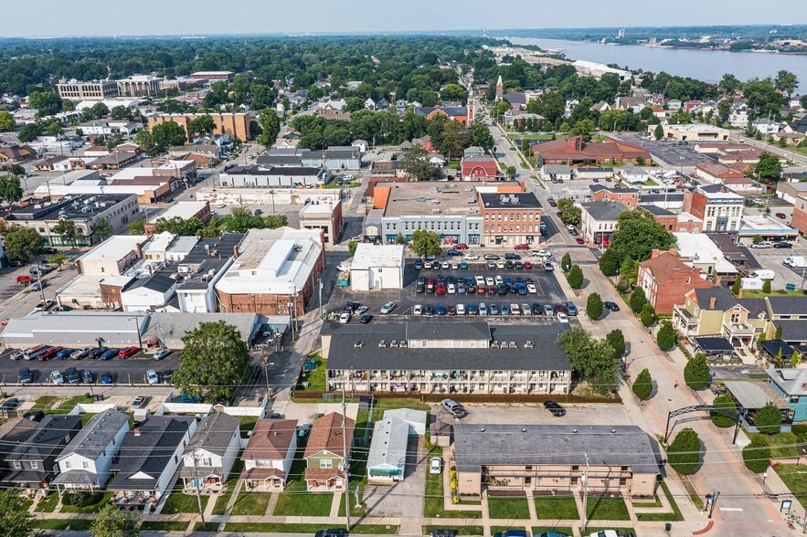 More Photos Of 124 W Chestnut St, Jeffersonville Apartments For Sale
