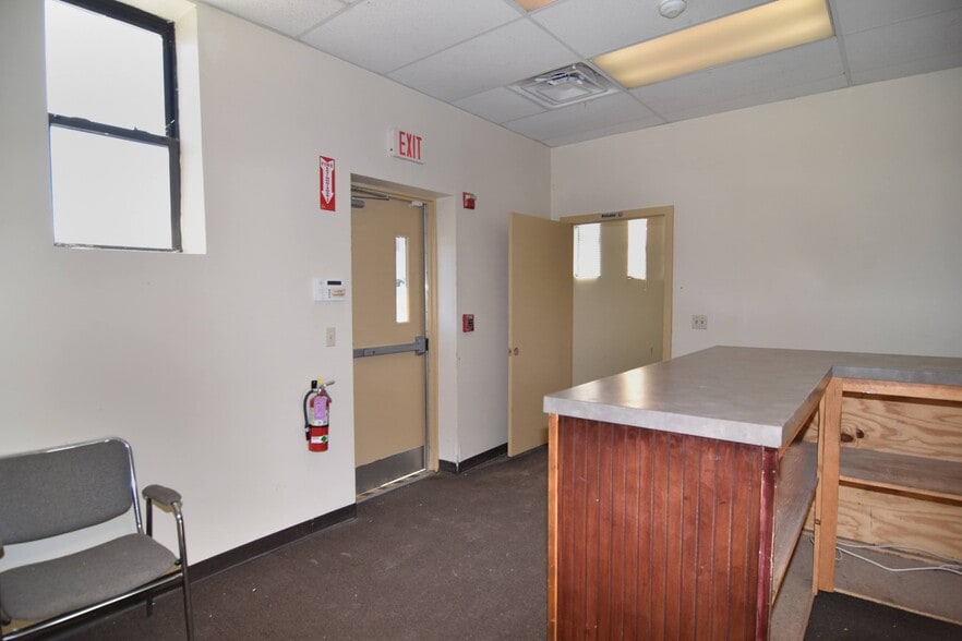 More Photos Of 862 Charles St, Providence Medical For Sale